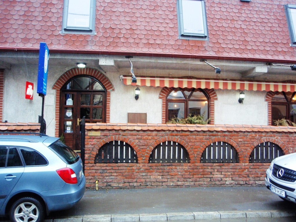 Clădirea Tavernei La Zavat de pe strada Popa Nan